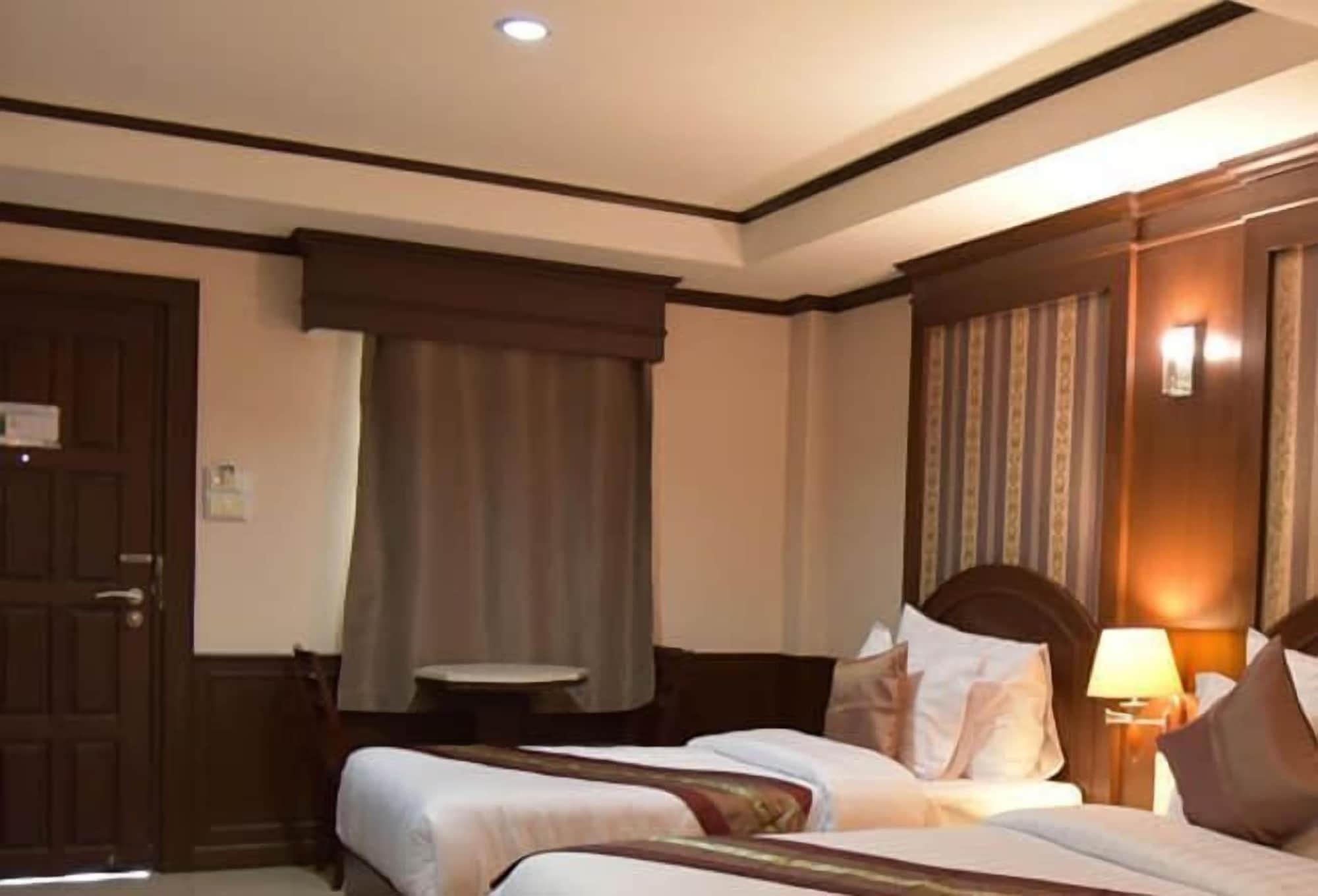 The Lion King Hotel Udonthani Dış mekan fotoğraf