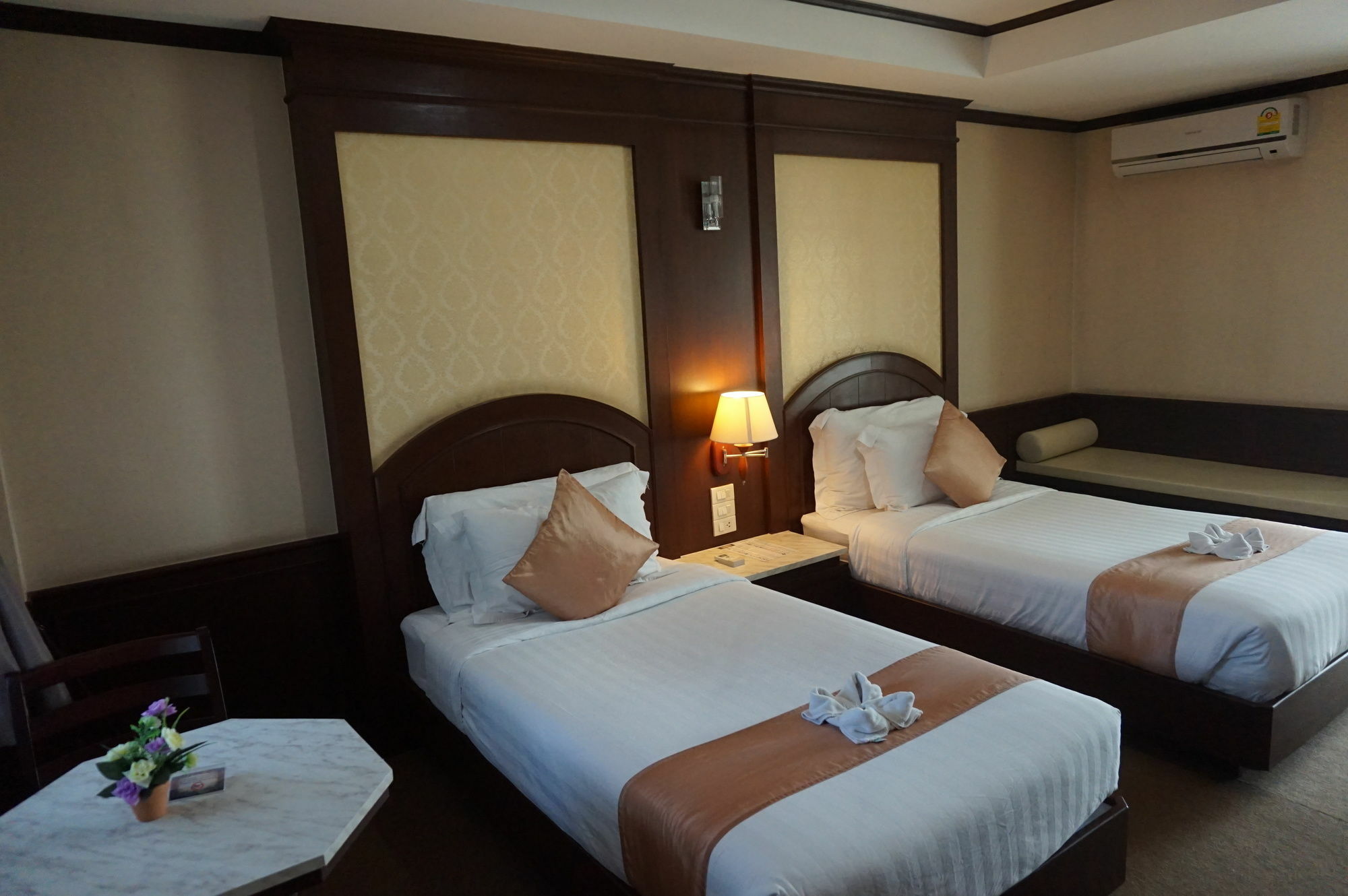 The Lion King Hotel Udonthani Dış mekan fotoğraf